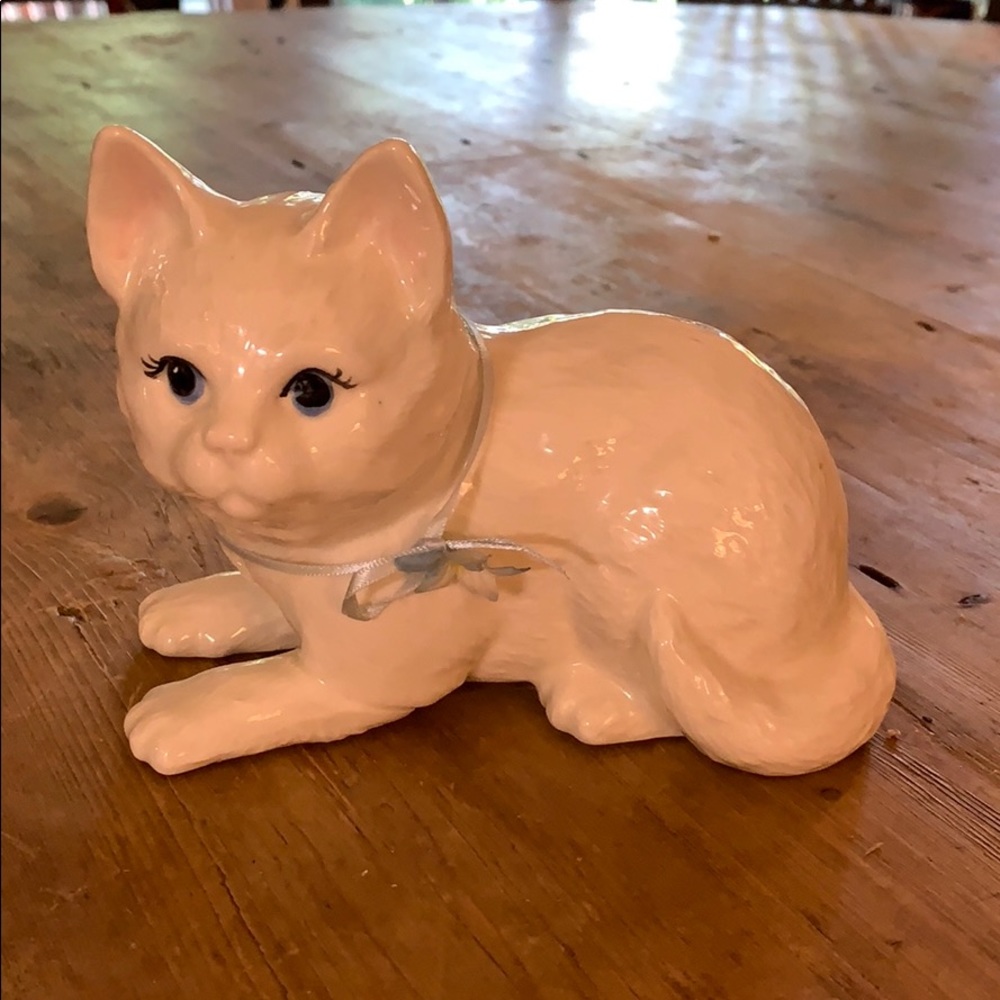 Ceramic Cat Figurine Vintage Cottagecore White Blue Eyed Kitty Cat